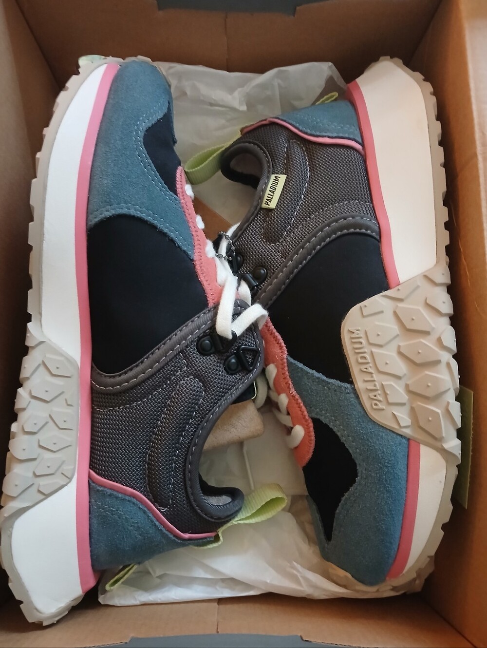 NWT Palladium Troop Runner Sneakers Men’s 6.5 Womens 8